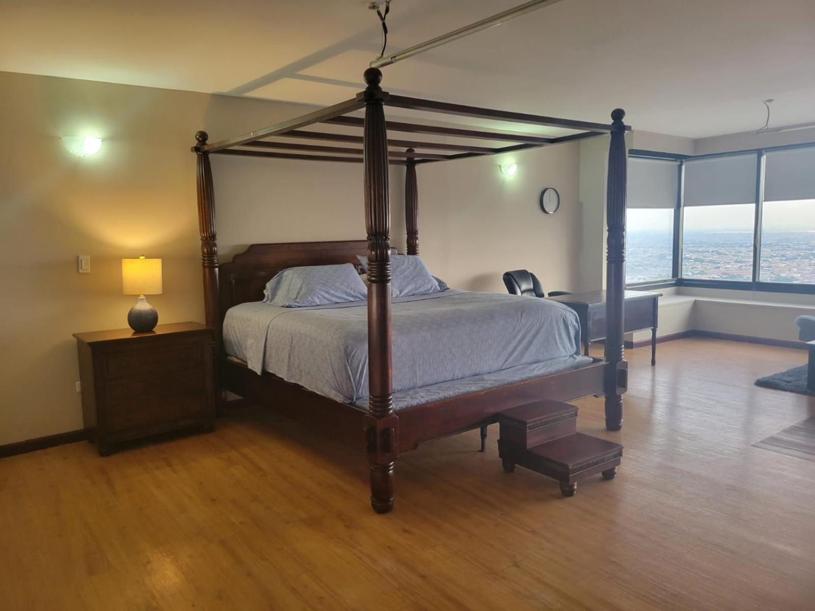 - Torre De Appartement *